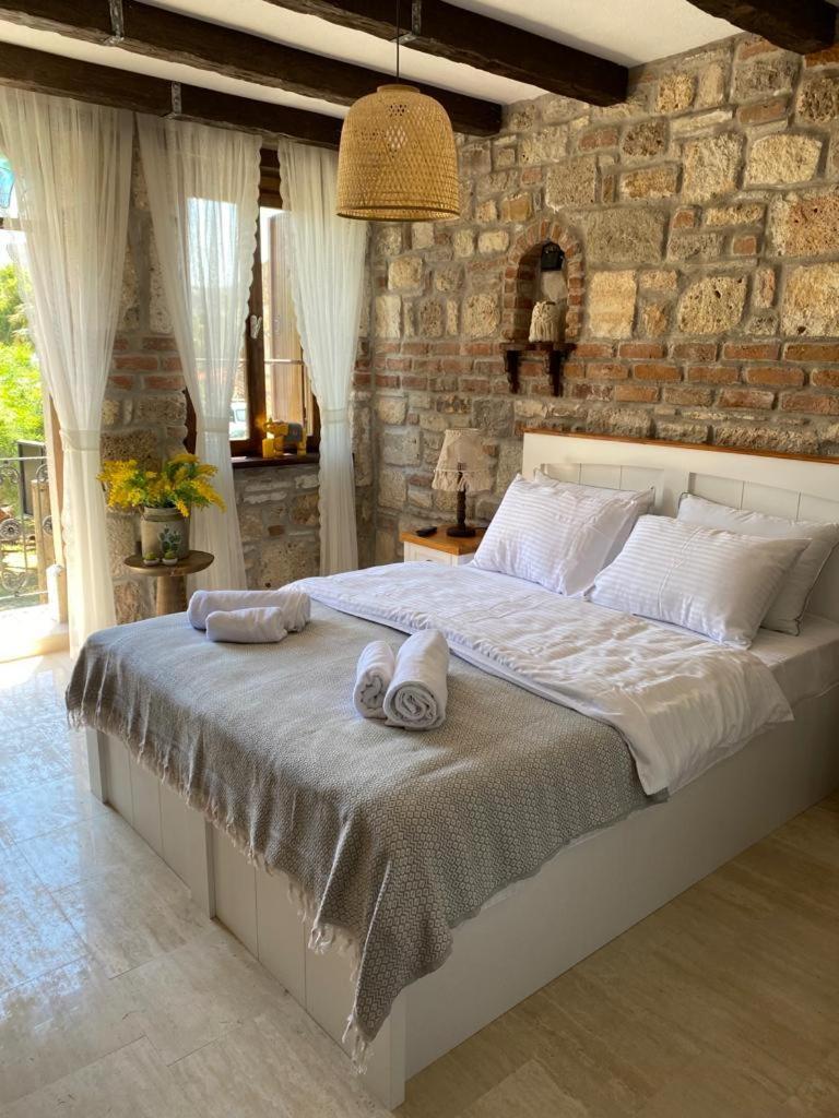 Hotel Ionia Liberty Stone Foça Esterno foto